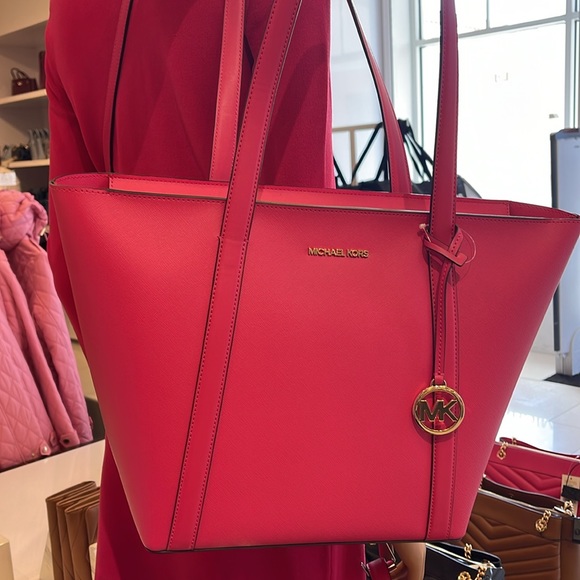 MICHAEL KORS 
Pratt Large Tote Shoulder Bag
COLOR ELECTRIC PINK 
NWT - Picture 15 of 16